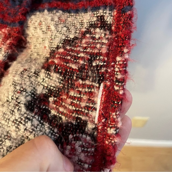 Forever 21 Women's Poncho Western Aztec Fringe Red Blue Gold White One Size EUC - Picture 16 of 16